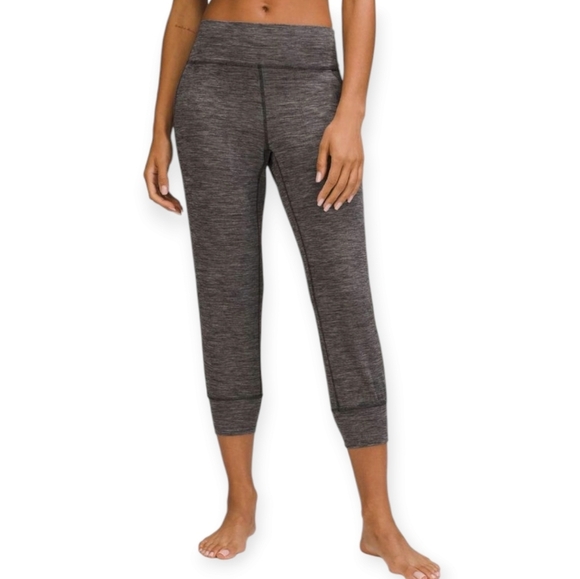 Lululemon Align Joggers 24" Crop Pants Heathered Black Grey Size 4 - Picture 1 of 16